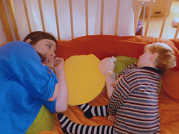 Begleitende Hilfe in der Kinderkrippe